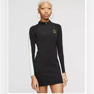 NIKE Icon Clash Long Sleeve Dress XL. NWT